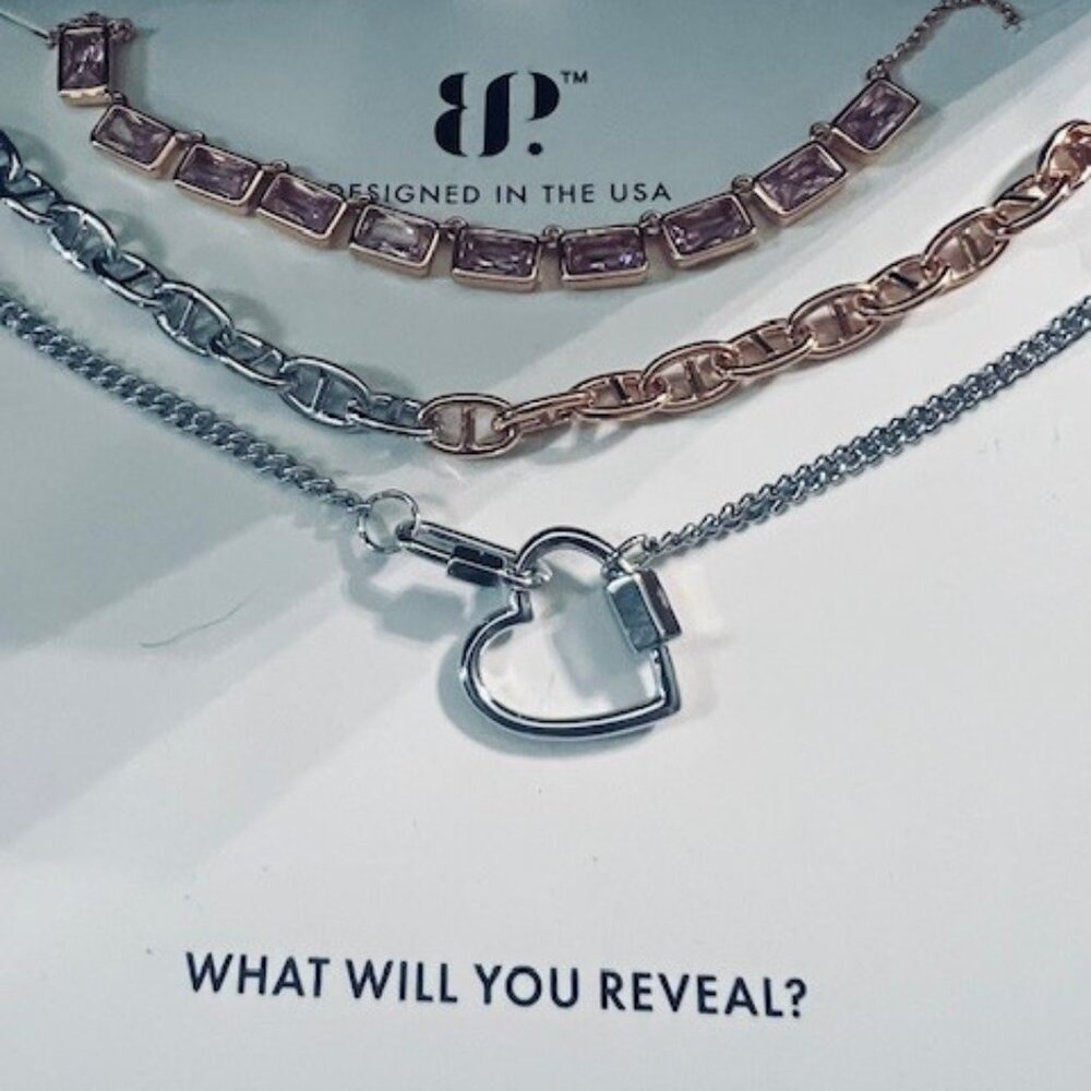LUXE LAYER 3 NECKLACE SET WITH HEART PENDANT
